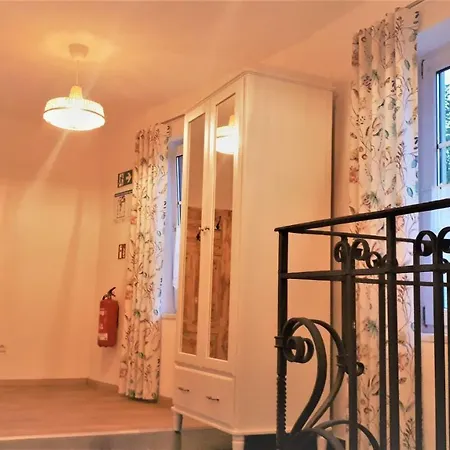 Konukevi Altstadt 3*